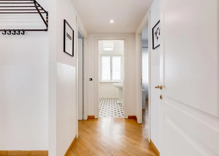 Appartamento Bmga L Incredible 3bdr With Balcony In Center *