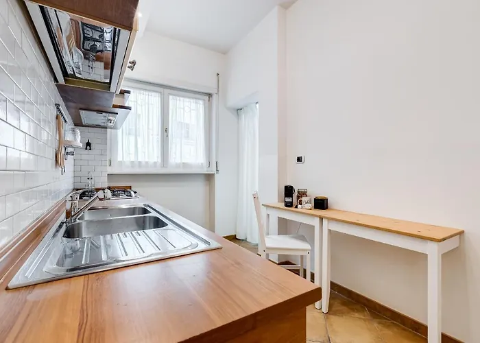 Daire Bmga L Incredible 3bdr With Balcony In Center