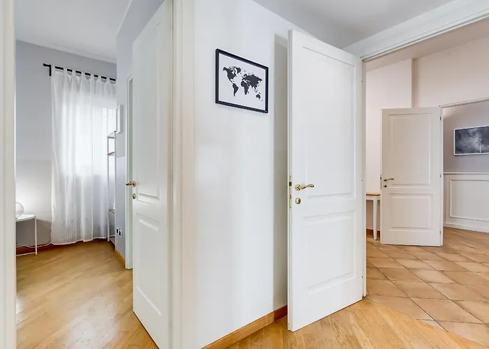Bmga L Incredible 3bdr With Balcony In Center Róma