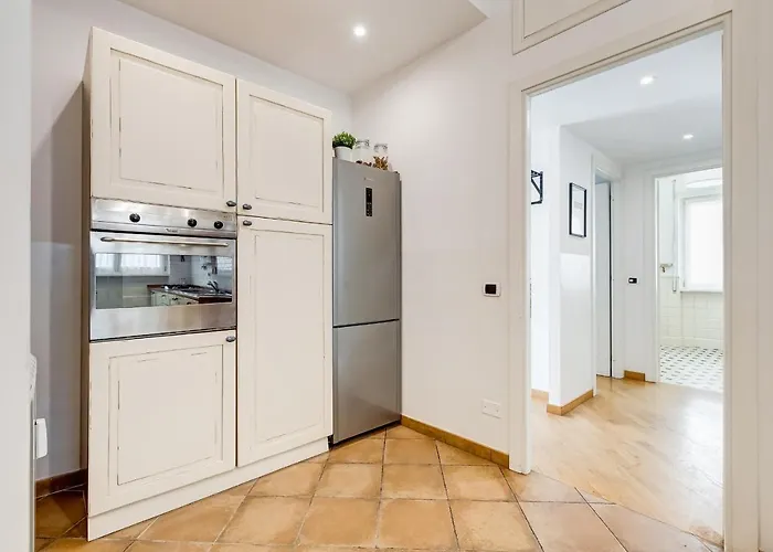 Bmga L Incredible 3bdr With Balcony In Center Roma