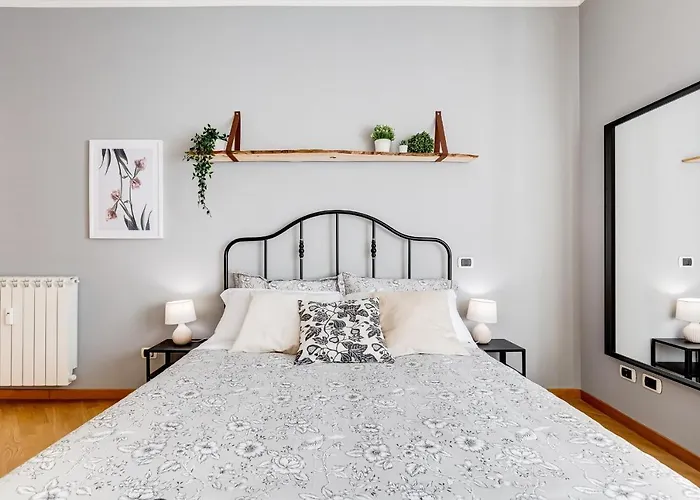 Bmga L Incredible 3bdr With Balcony In Center Roma