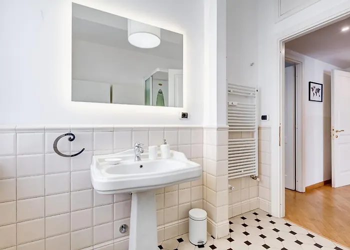 Bmga L Incredible 3bdr With Balcony In Center Roma